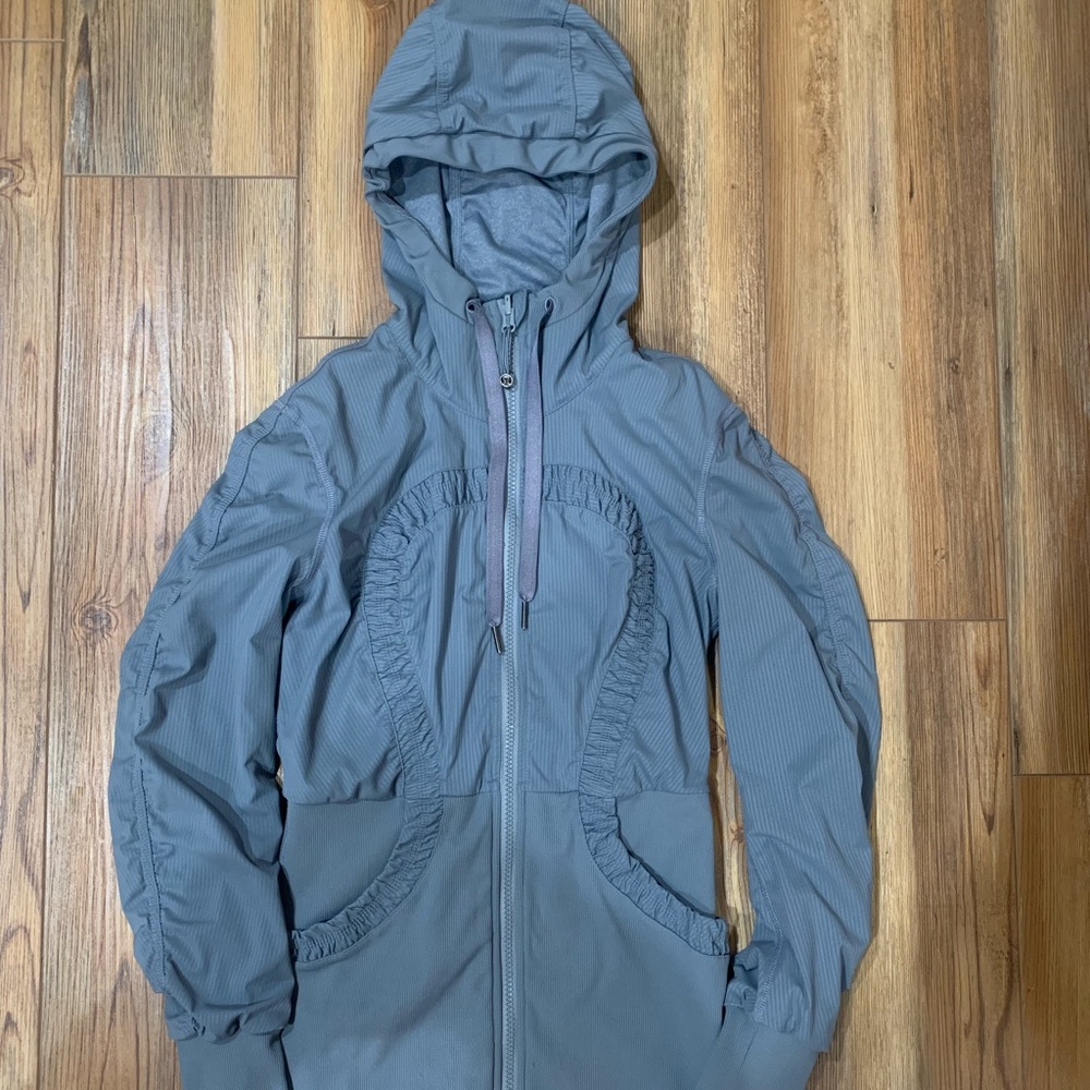 COPY - Excellent condition Lululemon jacket!